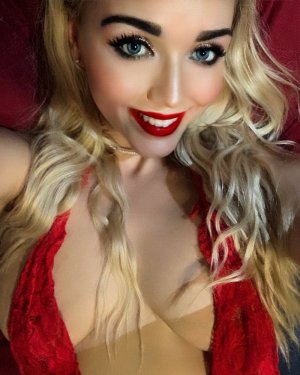 Lauricia call girl in Adrian MI