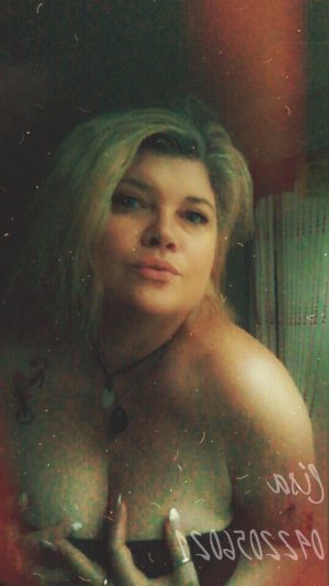 Marie-france call girls in East Moline IL